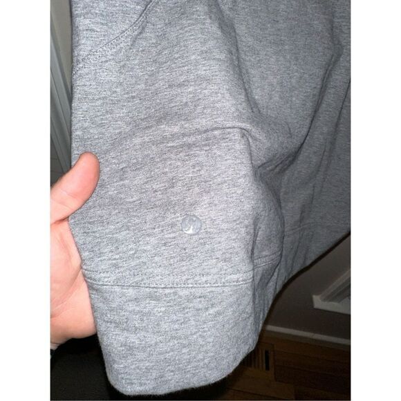 Lululemon women’s Blissed Out Sleeveless Hoodie
Heathered Medium Grey Size 6 - Picture 6 of 7